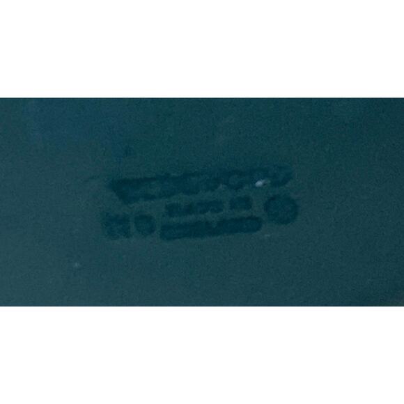 Rare Wedgewood Jasperware England 3”Teal Oval Cherub Trinket Camilla Box w/ lid - Picture 5 of 5